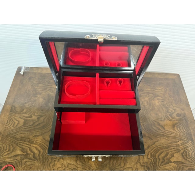 Korean Black Lacquer + Mother of Pearl Locking Jewelry Box, Large For Sale - Image 4 of 12