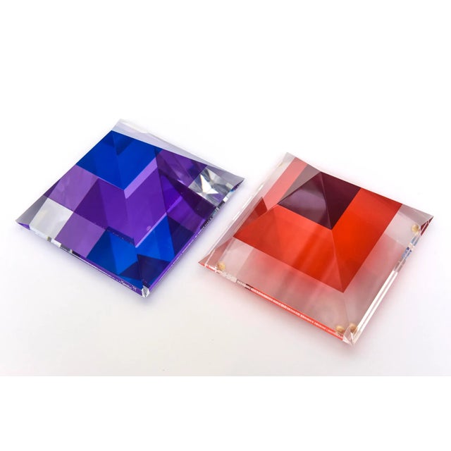 Set of 3 Pyramid Lucite Sculptures in Orange, Sapphire Blue, Purple, Red, 1990's For Sale In Miami - Image 6 of 13