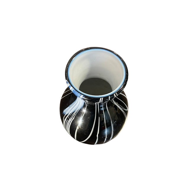 1978 Signed Foster Mid-Century Modern Black & White Cased Art Glass Vase For Sale In Atlanta - Image 6 of 11