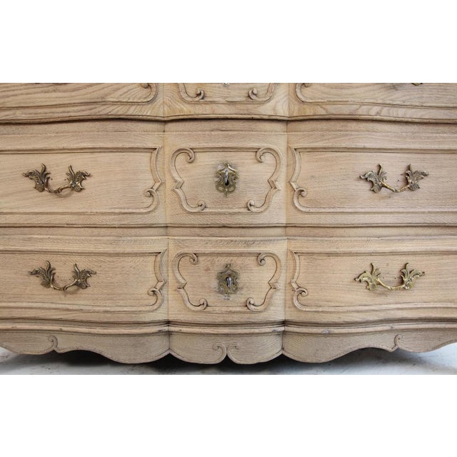 Early 19th Century Louis XV Chest of Drawers For Sale - Image 12 of 18