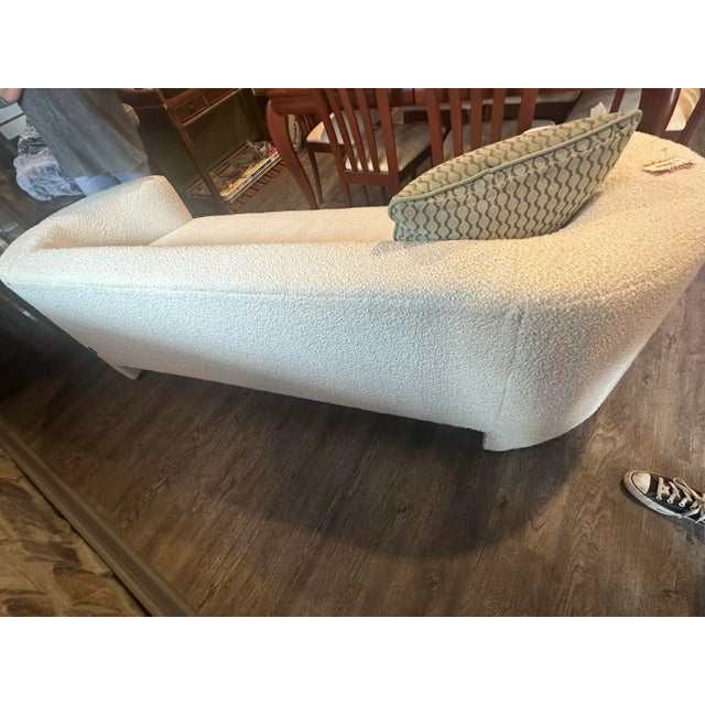 Modani Elora 3 SeaterWhite Boucle Curved Sofa For Sale In Philadelphia - Image 6 of 8