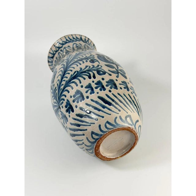 1950s Mid-Century Spanish Hand-Painted Ceramic Fajalauza Pottery Vase, Granada, 1950s For Sale - Image 5 of 6