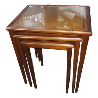 Vintage Edwardian Mahogany Leather Top Nesting Tables - Set of 3 For Sale