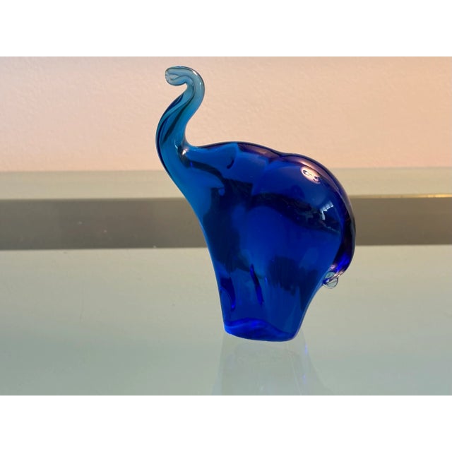 Mid-Century Modern Vintage Handblown Elephant Figurine - Pilgrim Glass Co For Sale - Image 3 of 5