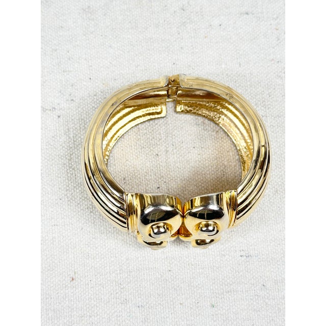 Vintage Greek Revival Ionic Column Gold-Tone Clamper Cuff Bracelet For Sale In New Orleans - Image 6 of 7