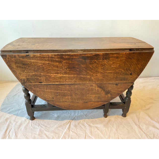 1820s English William and Mary Gateleg Table For Sale - Image 12 of 12