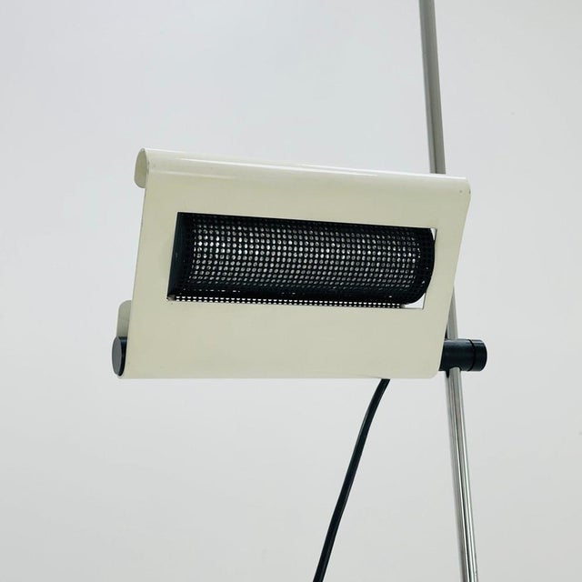 Contemporary Large Mid-Century Minimalist Floor Lamp by Gianfranco Frattini, 1970s For Sale - Image 3 of 11