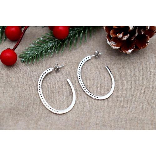 White gold earrings with zirconias. Metal: Gold. Origin: Portuguese. Brand: Veado. Weight: 7.09 grams. Dimensions: 2.7 cm...