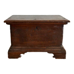 Early 18th Century Italian Walnut Chest