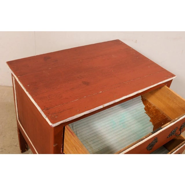 Early 19th Century French Antique Raised Chest with Original Finish For Sale - Image 9 of 12