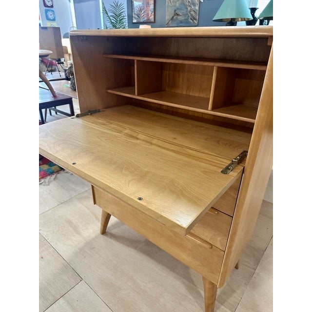 Heywood Wakefield Model M389w Desk / Chest For Sale - Image 11 of 18