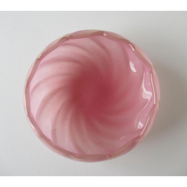 Circa C.1960's Italian Hand-Blown Murano by Ercole Barovier' for Barovier' & Toso Swirled Bubble Gum Pink Bowl With Gold Leaf Inclusions For Sale In Rochester - Image 6 of 13