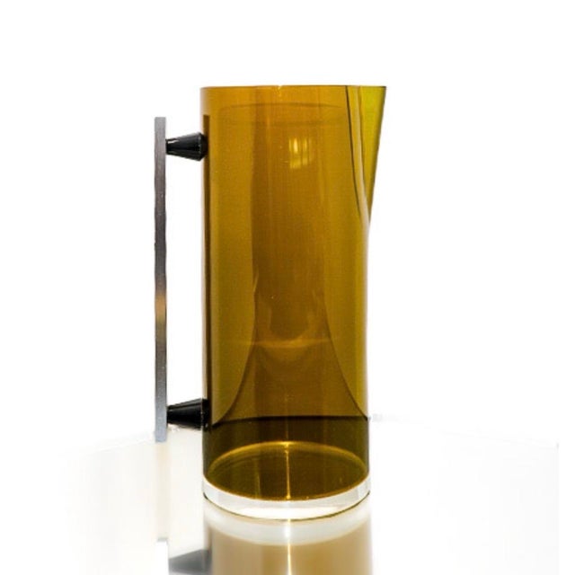 Guzzini 1960s Italian Modern Acrylic Pitchers by Guzzini - Set of 3 For Sale - Image 4 of 12