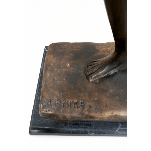 Grand Tour Bronze Discobolus Sculpture on Marble Base For Sale - Image 3 of 3