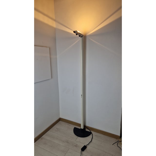 Vintage Floor Lamp in White Metal by Gianfranco Frattini for Luci, 1970s For Sale - Image 12 of 12