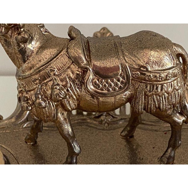 Atypical Writing Desk Set with Double Inkwells in Patinated Gilt Metal, 1890s-1910s For Sale - Image 15 of 16