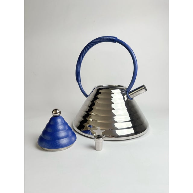 1980s Vintage Italian Whistling Kettle by Stella Marina Sgarbi, 1980s For Sale - Image 5 of 10