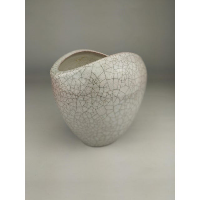 Vase with Craquelure Glaze by Fridegart Glatzle for Majolika Manufaktur Karlsruhe, 1955 For Sale - Image 10 of 10