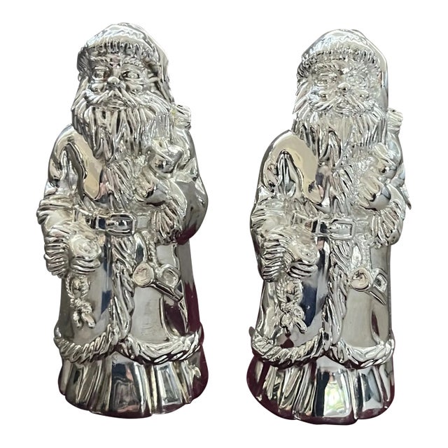 Vintage Godinger Silver Plated Christmas Santa Claus Salt and Pepper Shaker Set For Sale