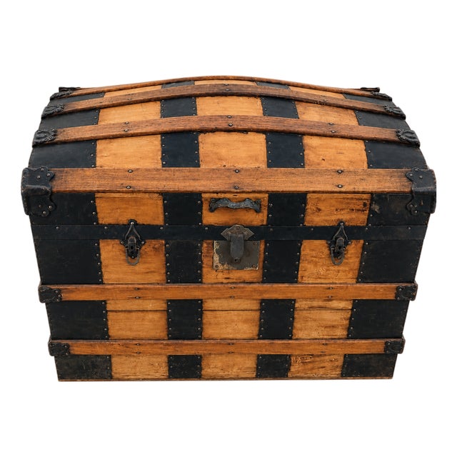 Late 19th Century Antique Victorian Dome Top Steamer Trunk For Sale
