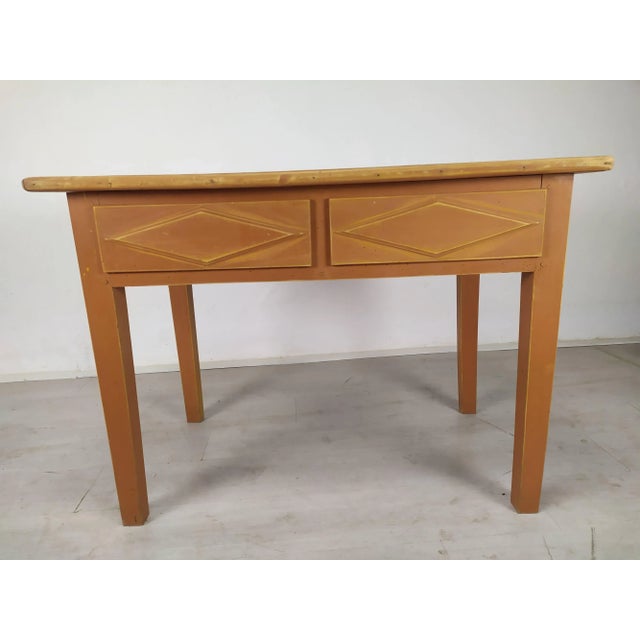 Farmhouse table with rhombus, from the Loire Valley, height under the headband 55cm
