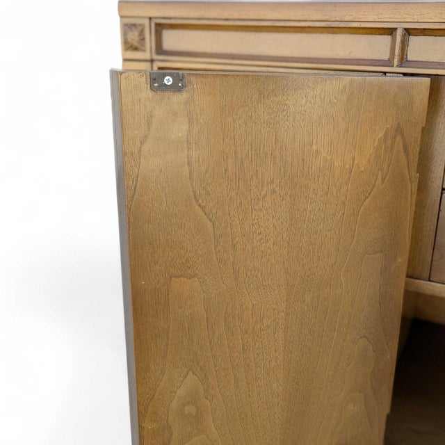 Wood American of Martinsville Model 3114-15 Walnut Sideboard Buffet, 1950s Mid-Century Modern Credenza For Sale - Image 7 of 18