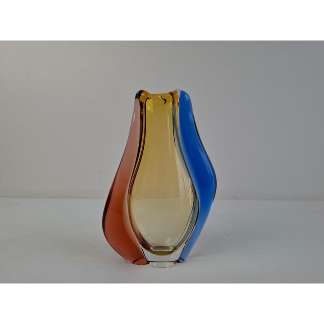 Mid-Century Modern Czech Art Glass Vase attributed to Hana Machovska Mstisov, 1960s For Sale - Image 12 of 18