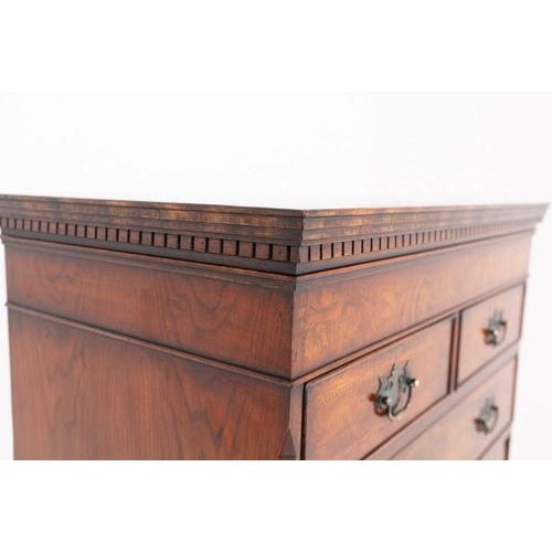 Georgian Revival Chest on Chest of Drawers in Elm, 1920s For Sale - Image 6 of 9