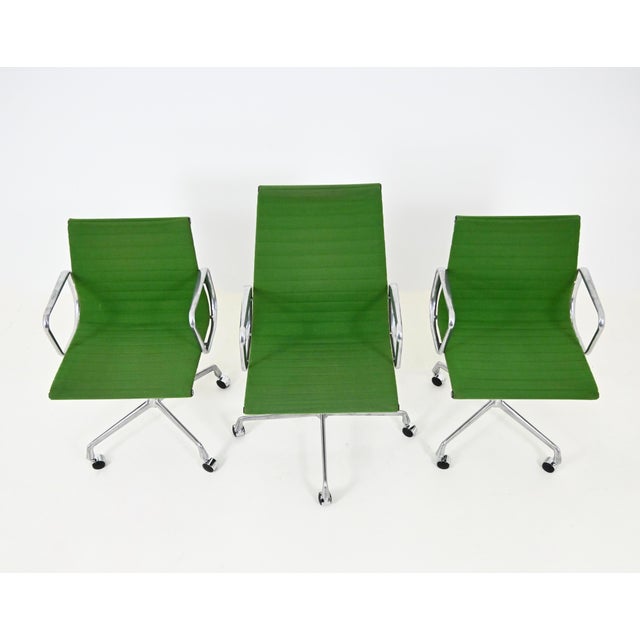 Metal Office Chairs by Charles & Ray Eames for Herman Miller, 1970s, Set of 3 For Sale - Image 7 of 12