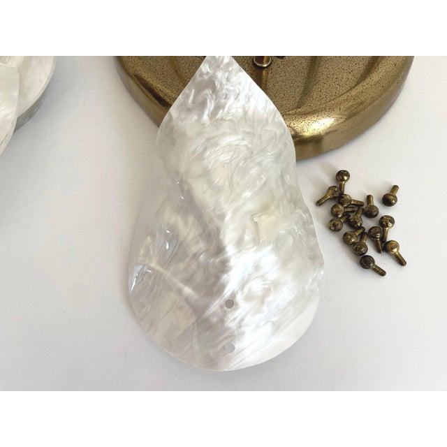 Modern Lucite Leaves Accent Lamp For Sale - Image 15 of 18