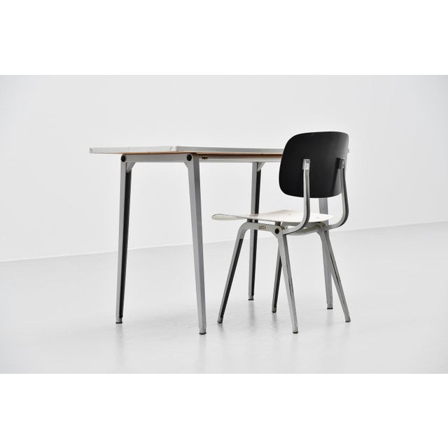Small Reform Table by Ahrend De Cirkel attributed to Friso Kramer, 1963 For Sale - Image 3 of 9