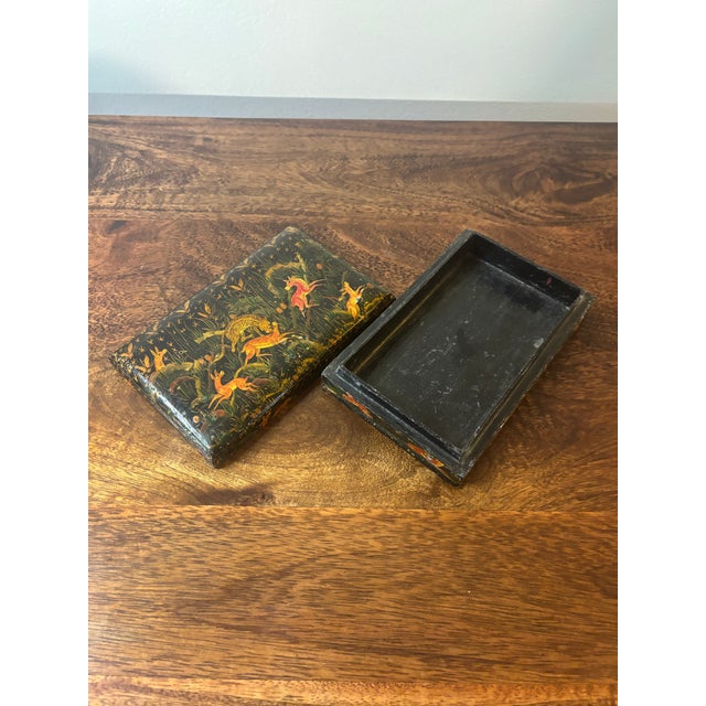 Paint Vintage Hand Painted Lacquered Jaguar Hunt Decorative Box c.1950 For Sale - Image 7 of 7