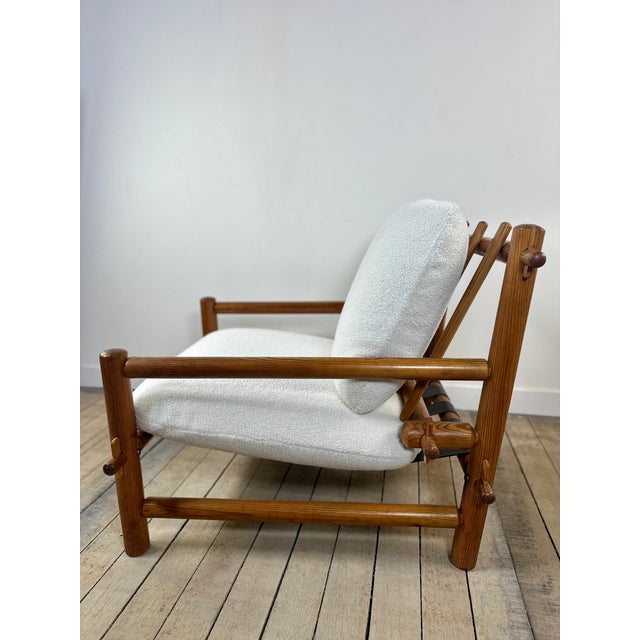 Vintage Lounge Chair in Pine and Ecru Bouclé Fabric, 1970s For Sale - Image 4 of 12