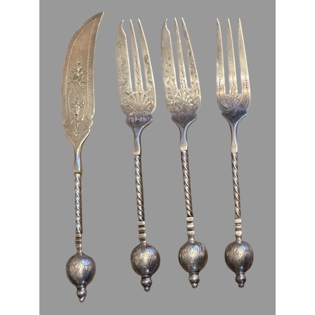 4 Piece Antique Victorian Art Nouveau Floral Engraved Sterling Silver Serving Set For Sale - Image 6 of 6