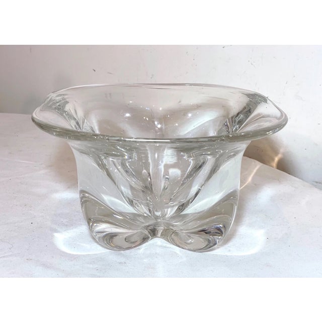 High Quality Vintage Hand Blown Clear Glass Italian Centerpiece Bowl Murano For Sale In New York - Image 6 of 11