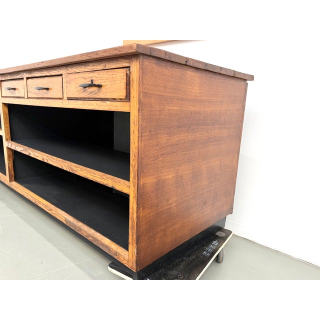 Large Vintage Oak Trade Counter, 1960s For Sale - Image 18 of 18