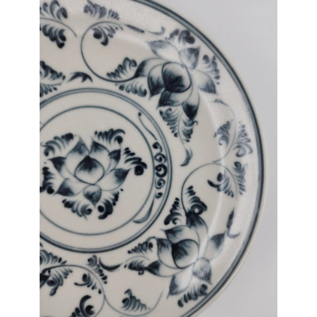 Transitional Late 20th Century Set of 6 Bat Tràng Hand-Painted Blue & White Vietnamese Ceramic Dessert Plates For Sale - Image 3 of 14