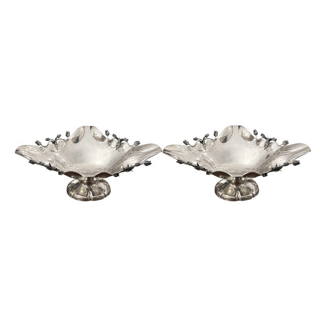 Pair of Damar 925 Sterling Silver Floral Centerpiece Bowls, 20th Century. For Sale
