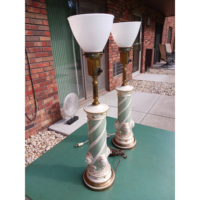 Antique White Vintage "Rembrandt Co." Neoclassical Torchieres Lamps Table Top, Faces, Blue and White Signed - a Pair For Sale - Image 8 of 12