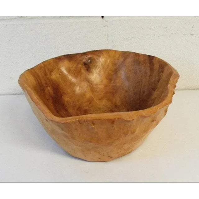 Vintage Mid Century Hand Carved Fruit Bowl Vintage wood fruit bowl, hand-carved. We especially love all the knots and deep...