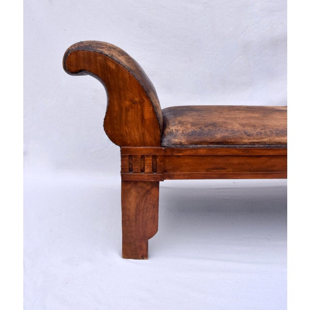 1990s Vintage Leather Roll Arm Bench, Carved Oak Frame, Mission Style, Usa For Sale - Image 5 of 12