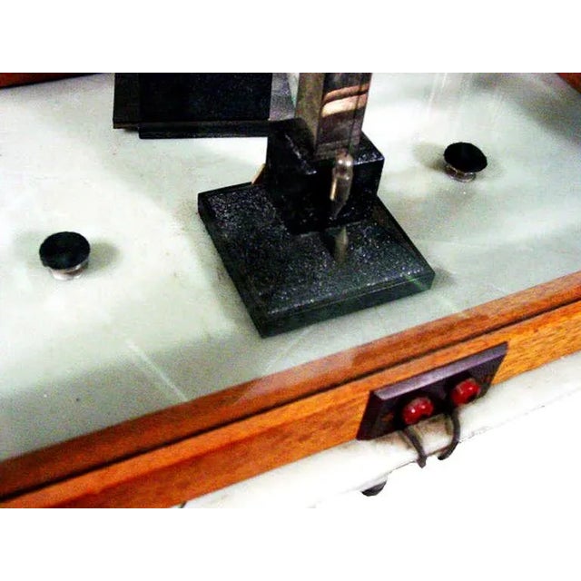 1960s 1960 Double-Deck Precision Analytical Balance by Galileo Sartorius in Glass Case For Sale - Image 5 of 7