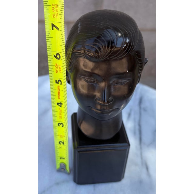 Mid-Century Modernist Patinated Bronze Bust of a Vietnamese Woman by Nguyen Thanh Le (Saigon, C. 1950s/1960s) For Sale - Image 11 of 12