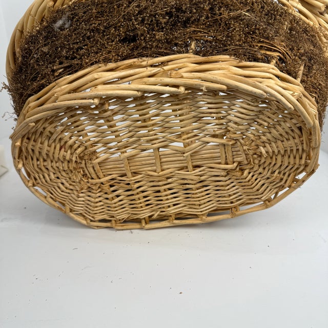 Tan Vintage Oval Natural Wicker Gathering Basket With Handle, Moss Decoration For Sale - Image 8 of 15