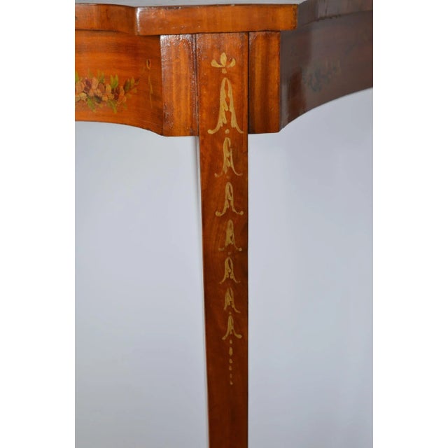 Adam Style Scallop Form Table For Sale - Image 9 of 11