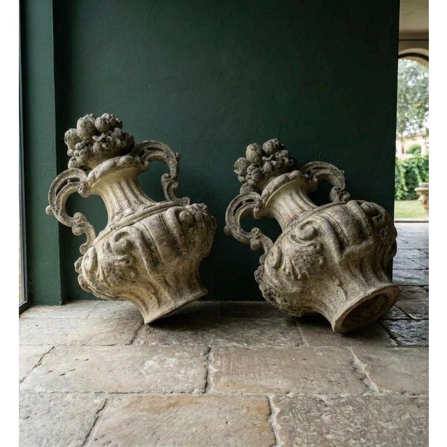 19th Century Antique Vicenza Stone Vases from Palazzo Veneto, 1880, Set of 2 For Sale - Image 5 of 10