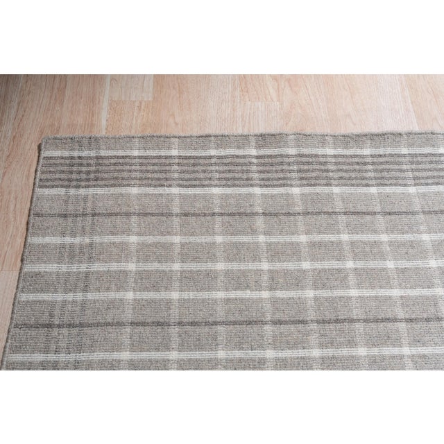 Textile 10x14 Timeless Celia Gray Kilim Minimalist Grid Modern Flatweave Wool Carpet Rug For Sale - Image 7 of 10