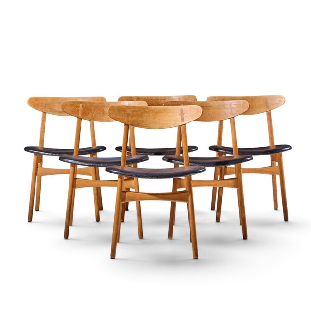 Hans Wegner for Carl Hansen CH30 Mid Century Danish Teak and Oak Dining Chairs - Set of 6 Each chair measures: 20.25 wide...