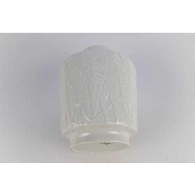 Mid-Century Modern White Porcelain Paradise Vase by Kurt Wendler for Edelstein, 1957 For Sale - Image 3 of 10