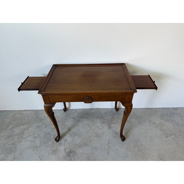 Vintage Mahogany Queen Anne Style Shell-Carved Side Table With Pull-Out Trays For Sale - Image 4 of 14